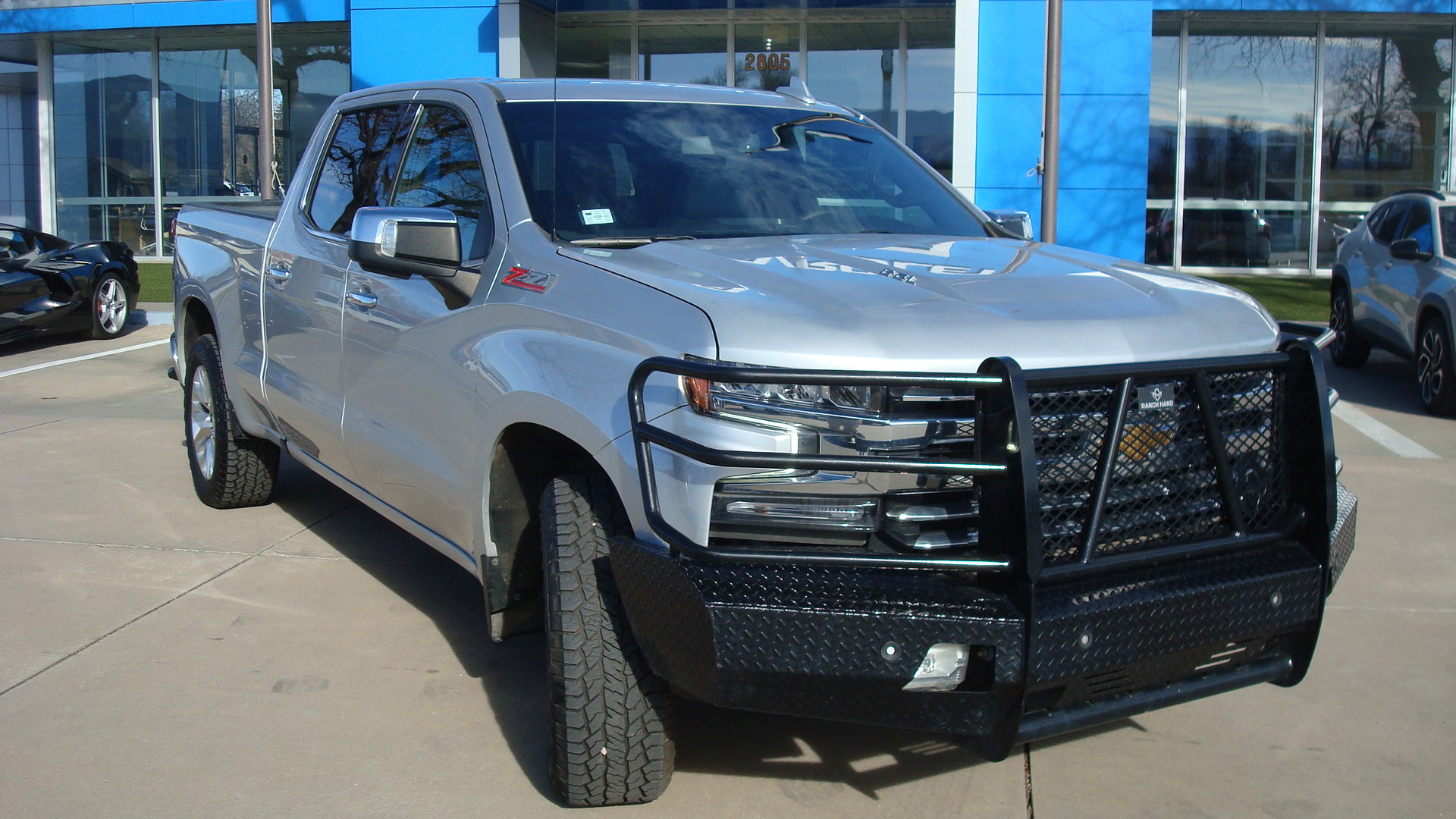 Used 2022 Chevrolet Silverado 1500 LTZ AWD/4WD image 3