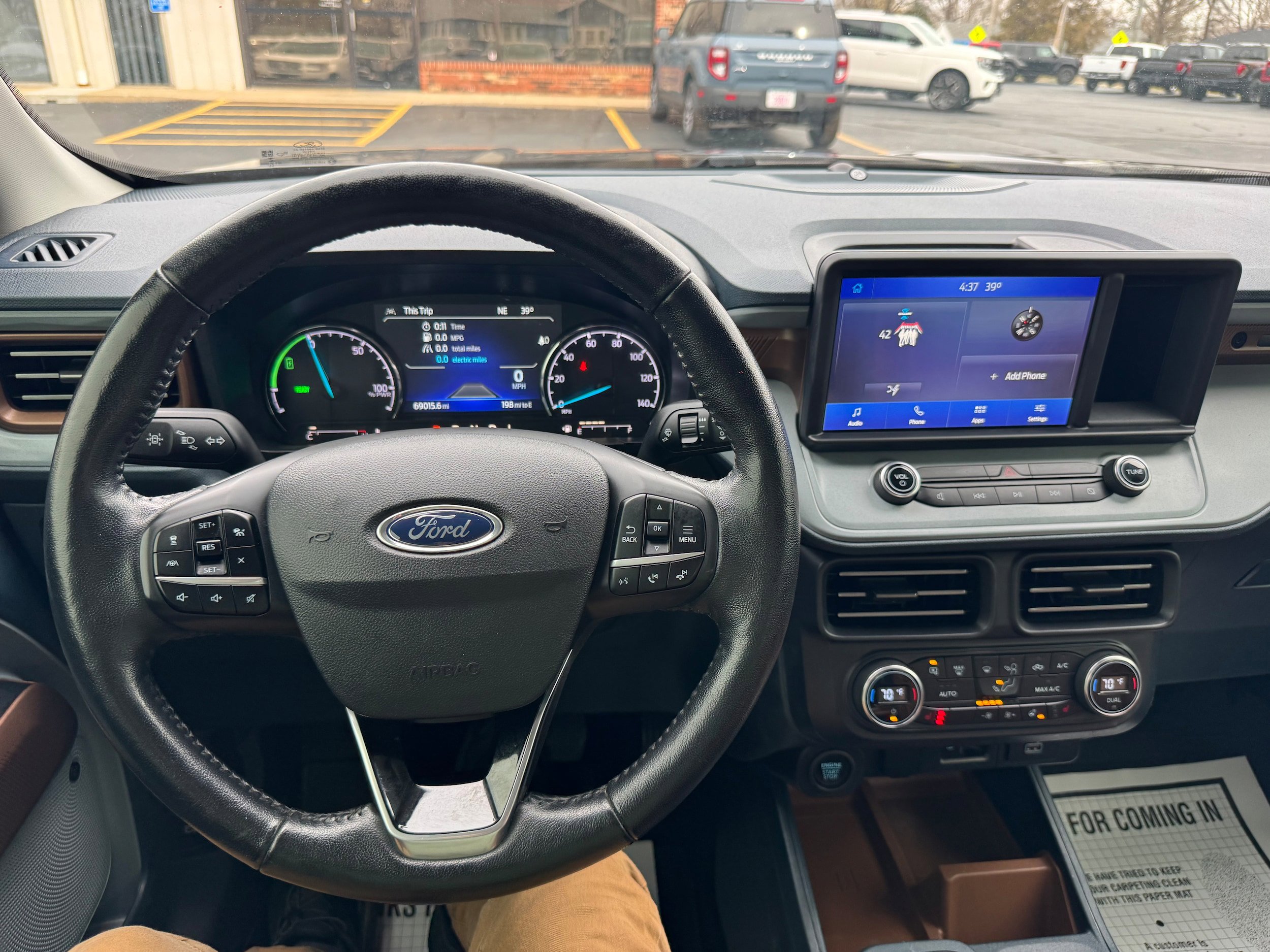 Used 2022 Ford Maverick Lariat w/ Lariat Luxury Package image 16
