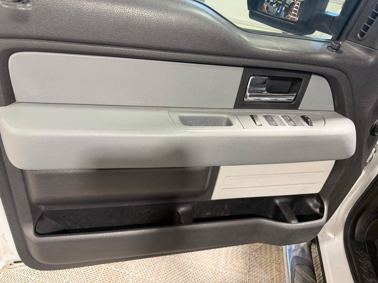 Used 2013 Ford F150 STX w/ Mid Equipment Group AWD/4WD image 23