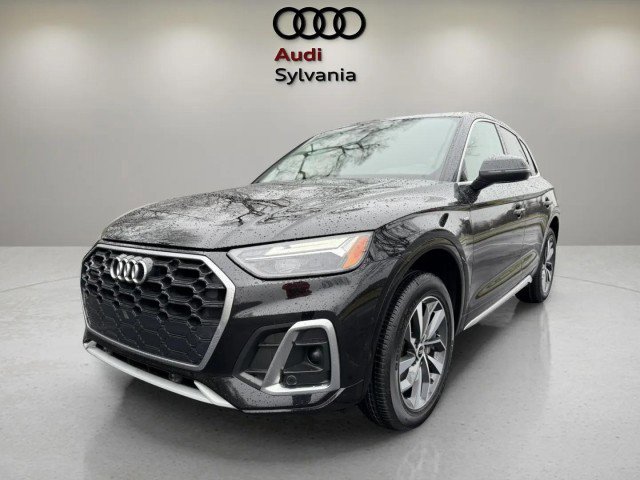 Certified 2023 Audi Q5 2.0T Premium w/ Convenience Package AWD/4WD image 3
