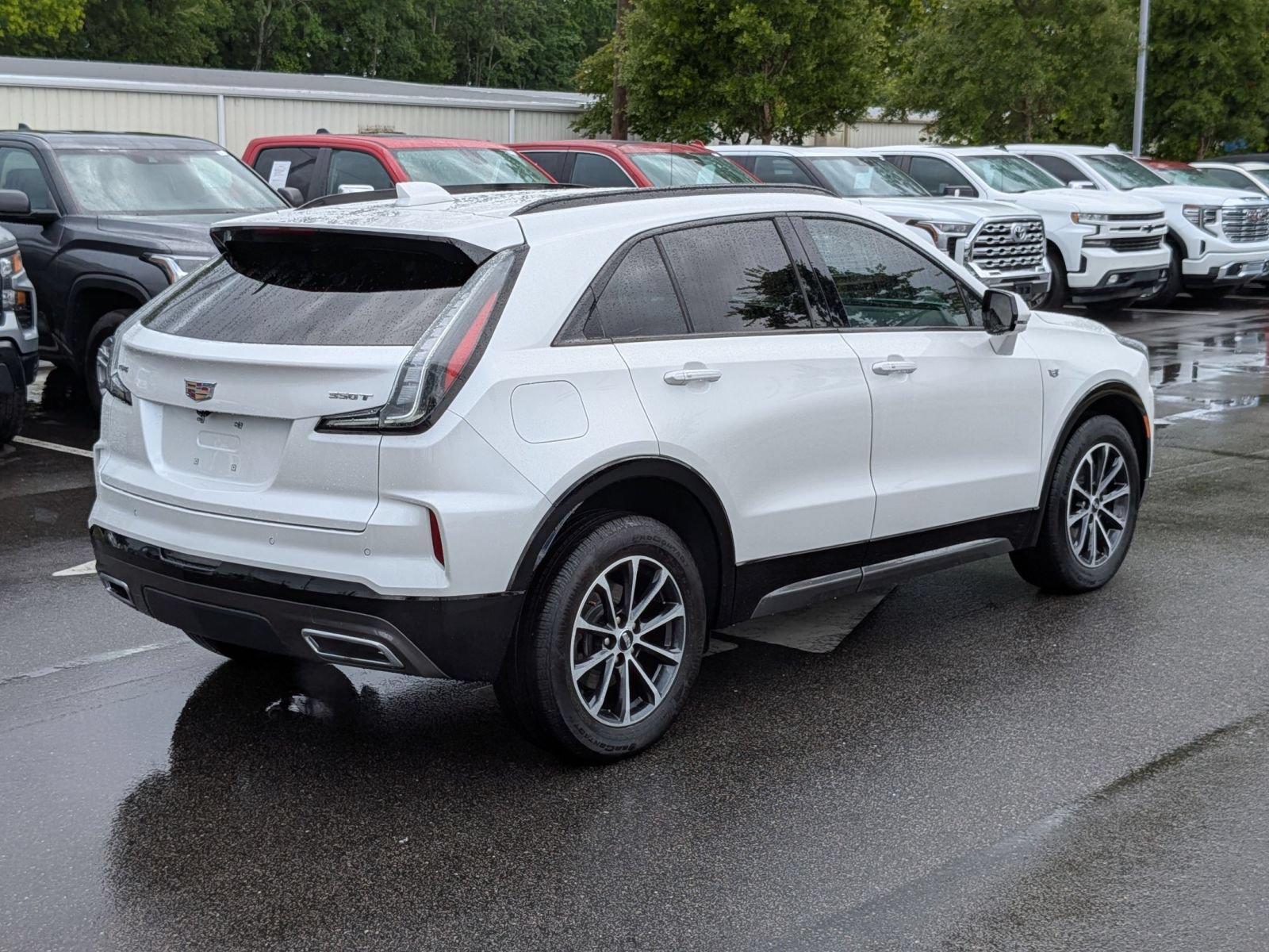 Used 2024 Cadillac XT4 Sport w/ Cold Weather Package FWD image 3