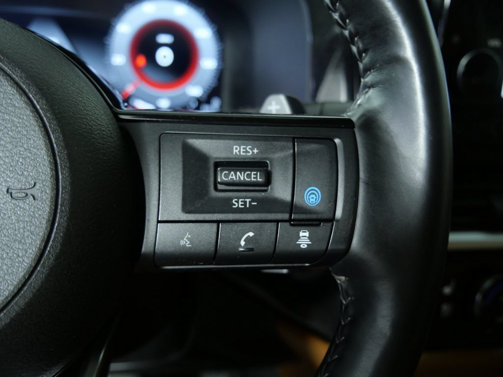 Used 2023 Nissan Pathfinder Platinum AWD/4WD image 25