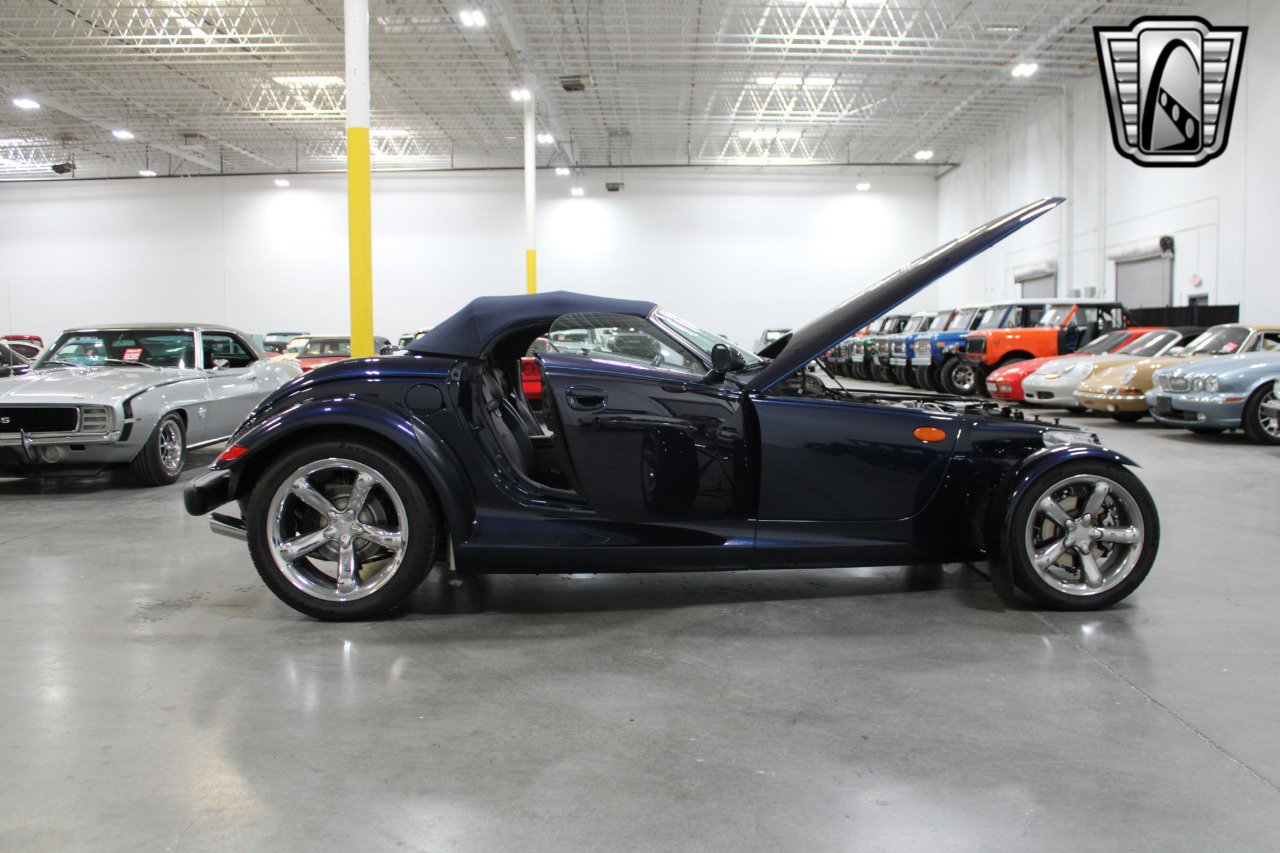 Used 2001 Chrysler Prowler image 9