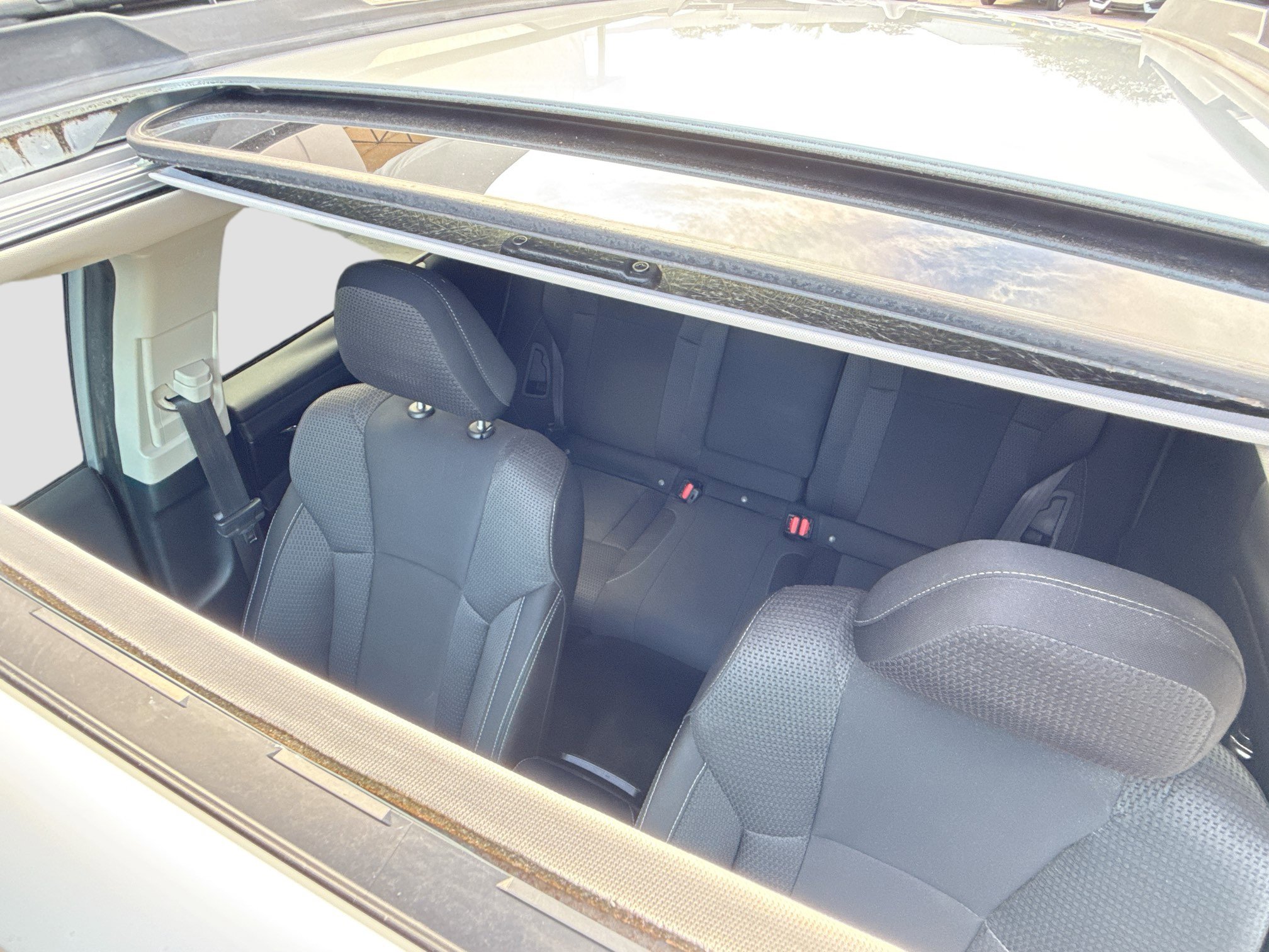 Used 2020 Subaru Outback Premium image 14