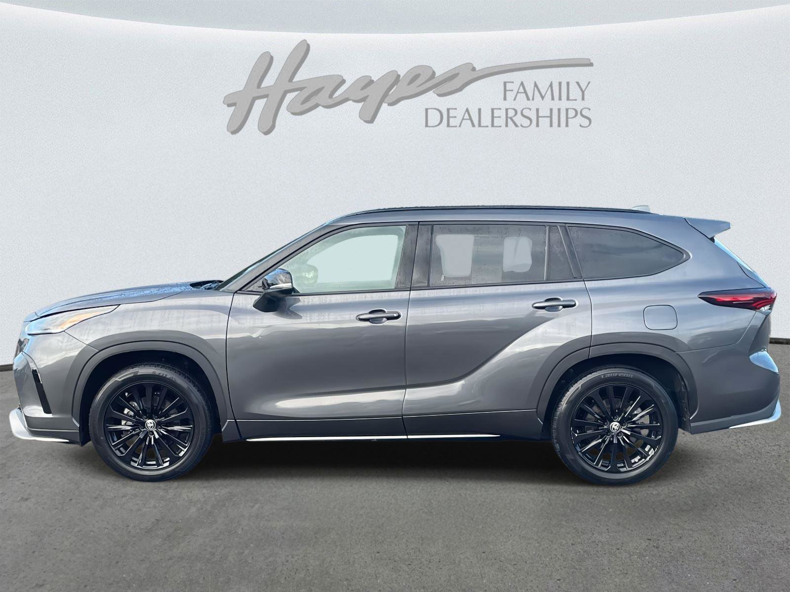 Used 2024 Toyota Highlander XSE image 35