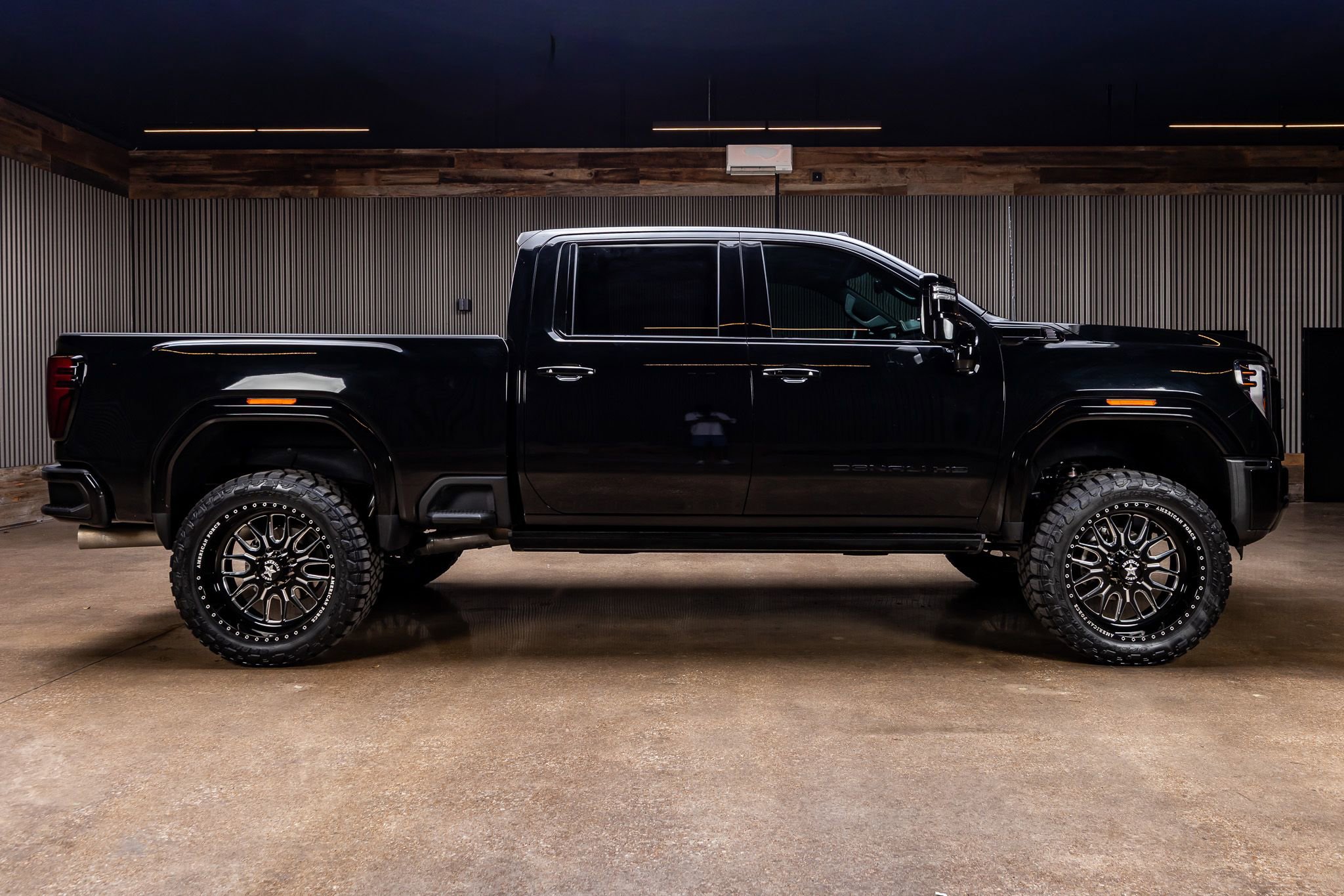 Used 2024 GMC Sierra 2500 Denali Ultimate image 11