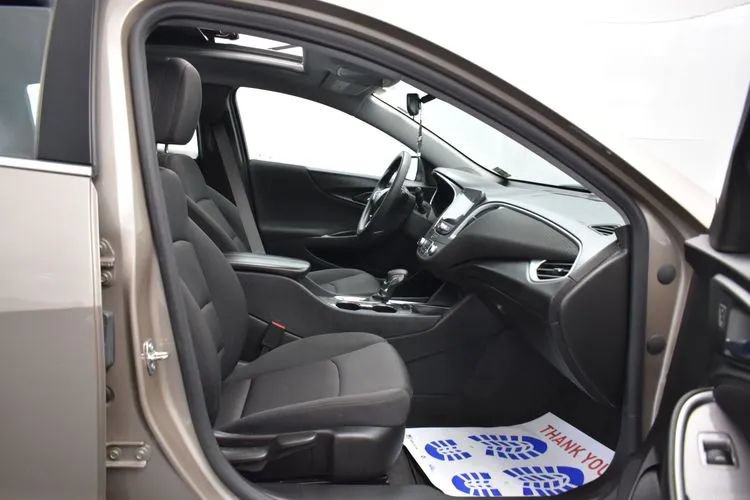 Used 2023 Chevrolet Malibu LT FWD image 16