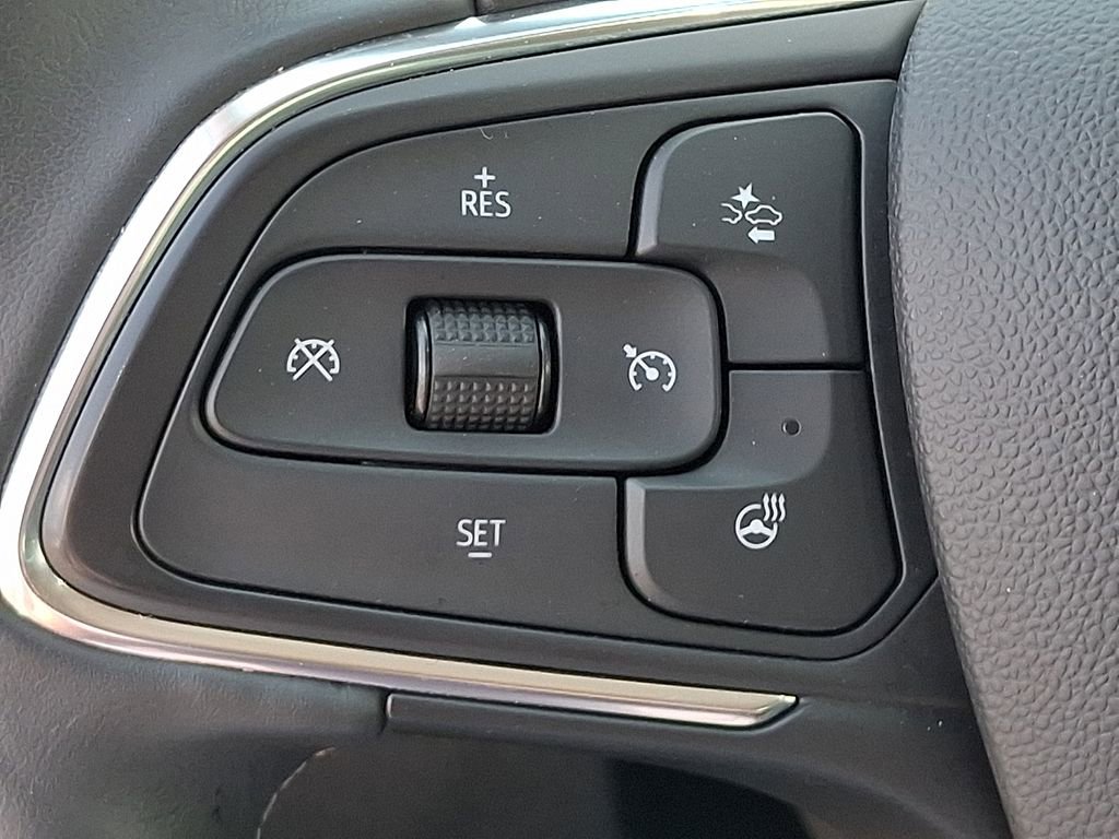 Used 2023 Buick Envision Essence w/ Technology Package I image 21