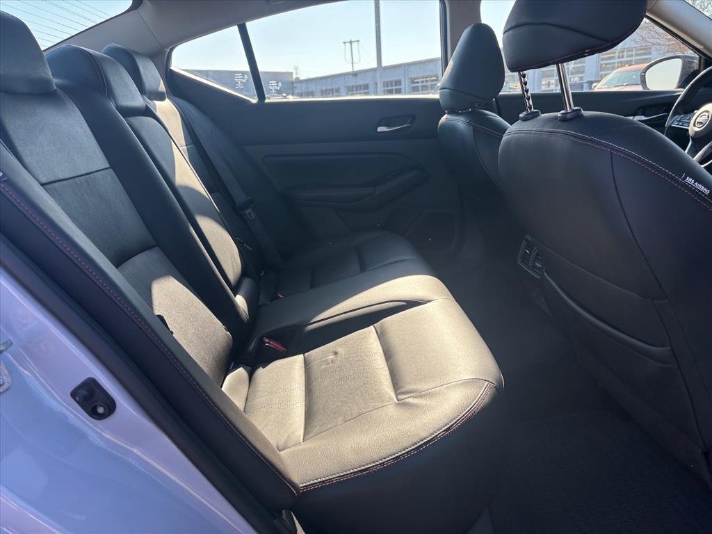 Used 2024 Nissan Altima 2.0 SR image 14
