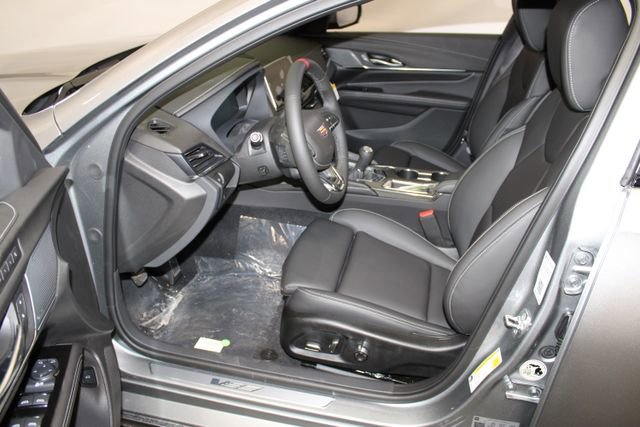 New 2026 Cadillac CT4 V Blackwing image 4