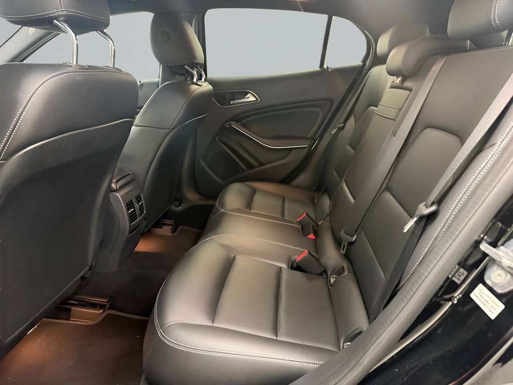 Used 2018 Mercedes-Benz GLA 250 4MATIC image 14