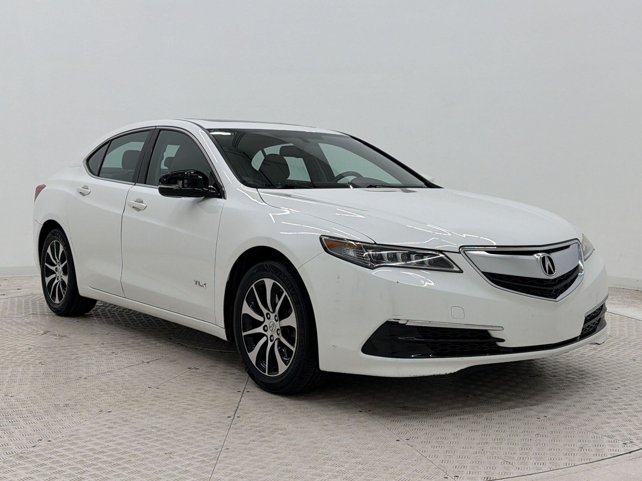 Used 2017 Acura TLX FWD image 7