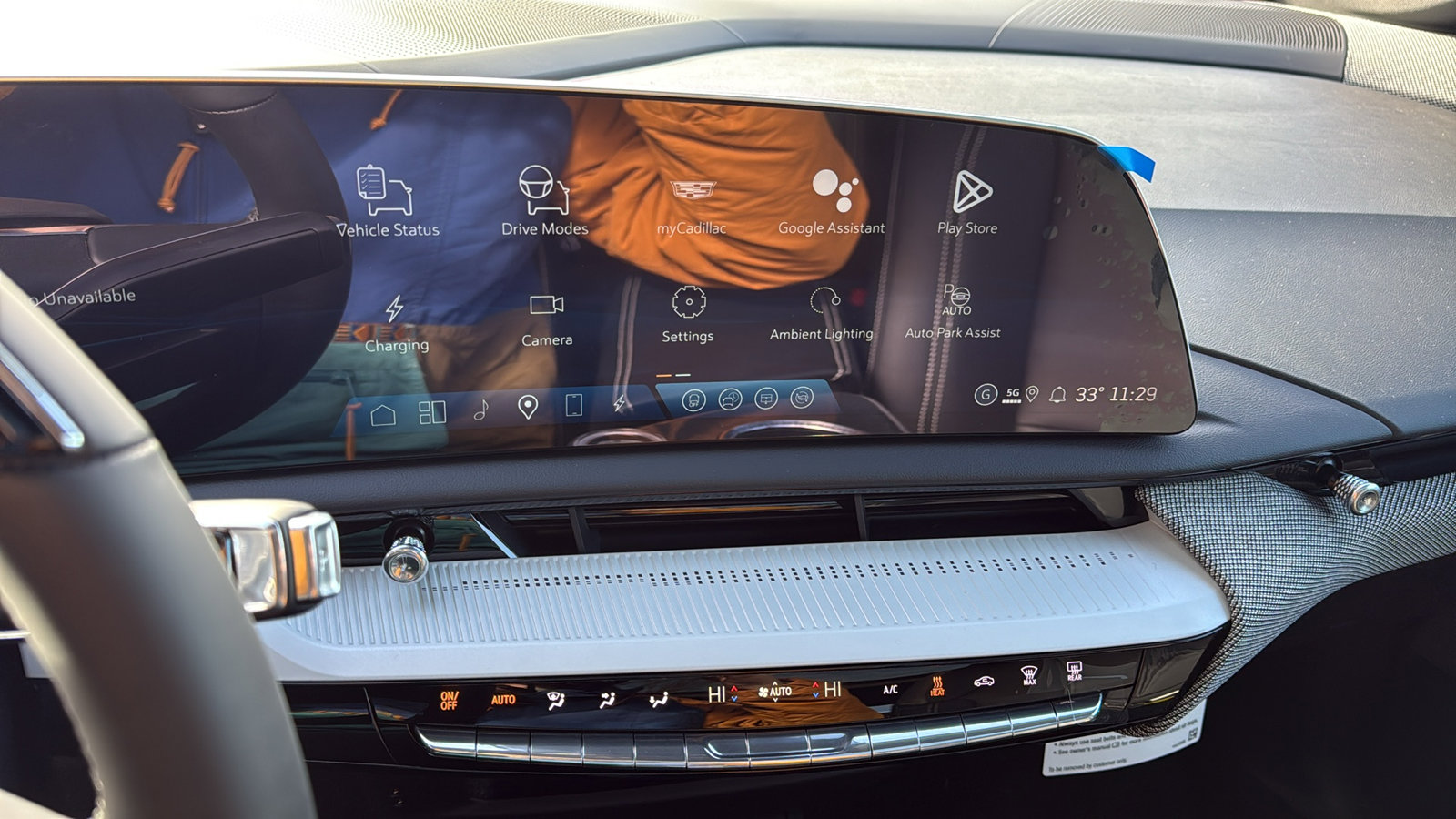 New 2026 Cadillac Optiq Luxury 1 image 18