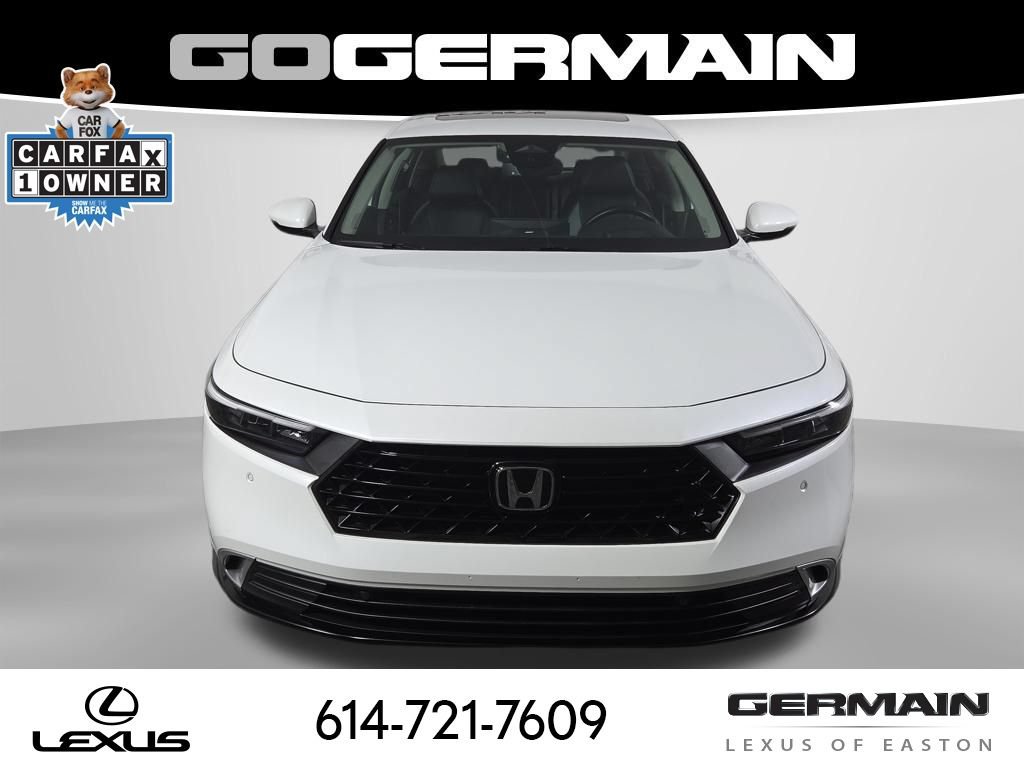 Used 2023 Honda Accord Touring image 2