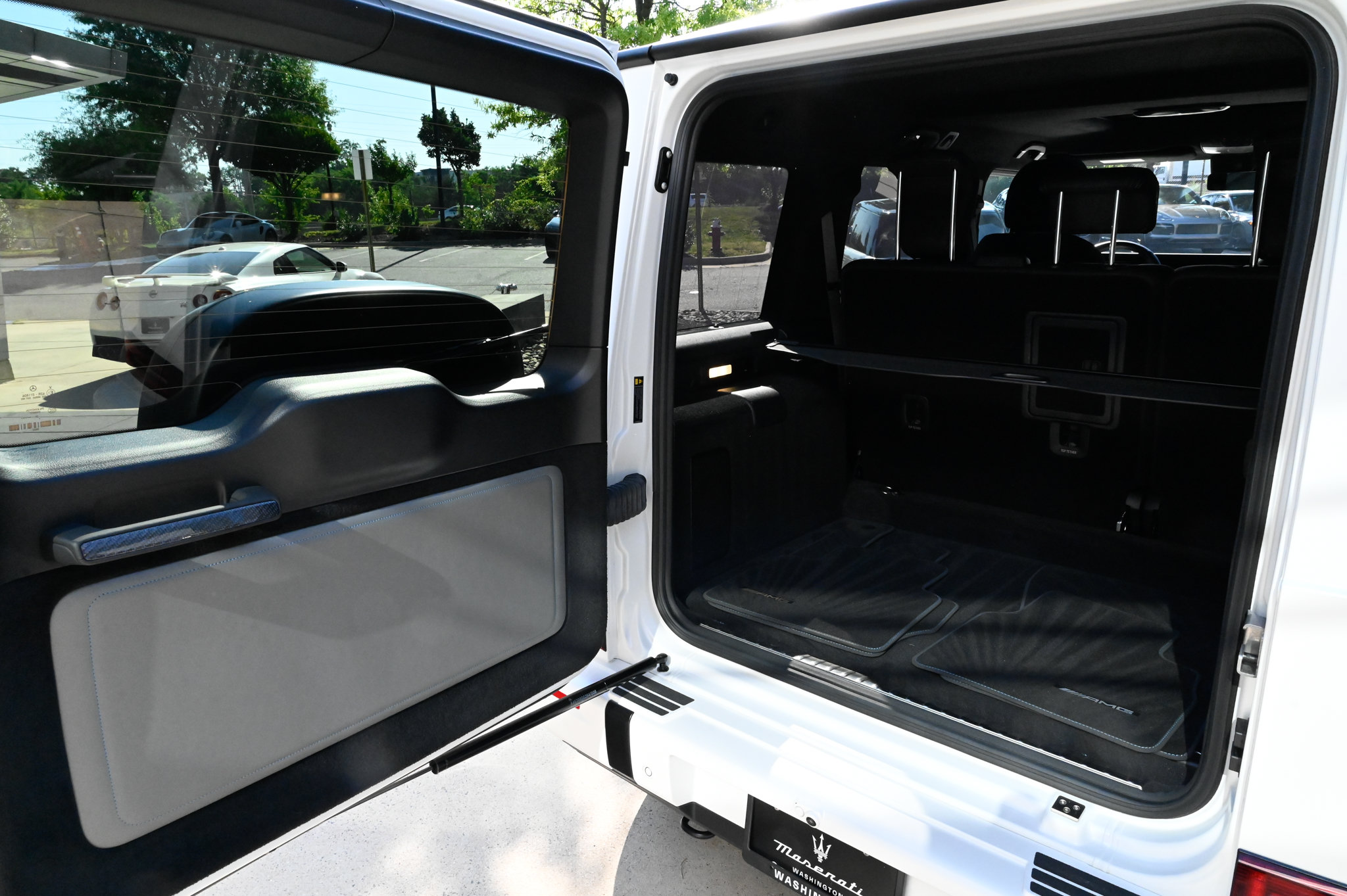 Used 2025 Mercedes-Benz G 580 w/ EQ Technology image 46