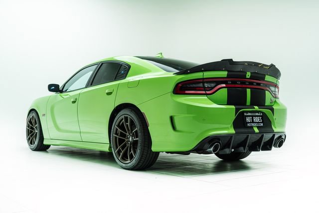 Used 2019 Dodge Charger Scat Pack w/ Navigation & Travel Group image 18