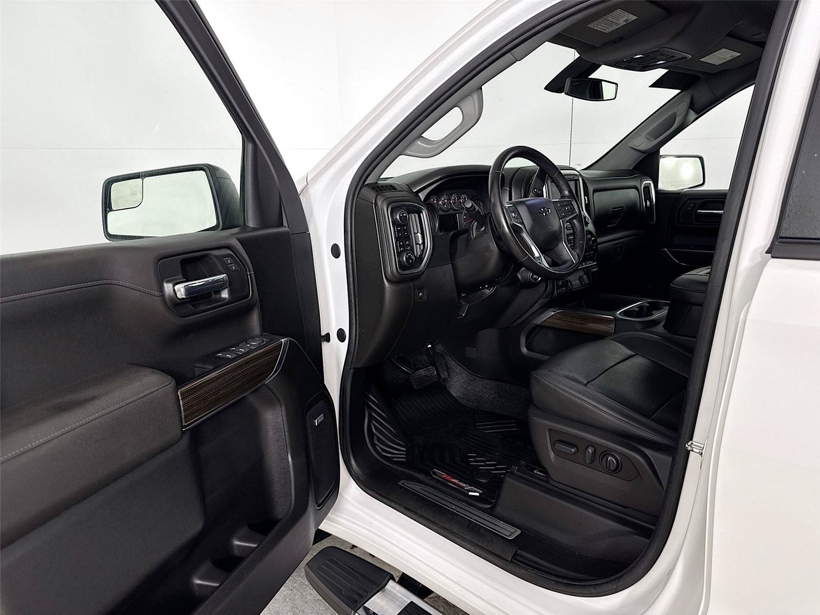 Used 2022 Chevrolet Silverado 1500 RST w/ All Star Edition Plus AWD/4WD image 3