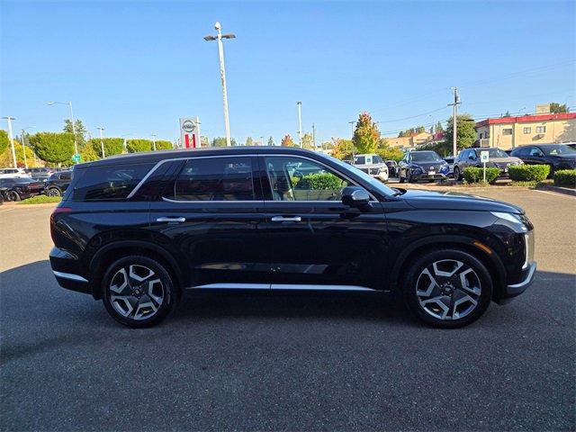 Used 2023 Hyundai Palisade Limited w/ Cargo Package image 6