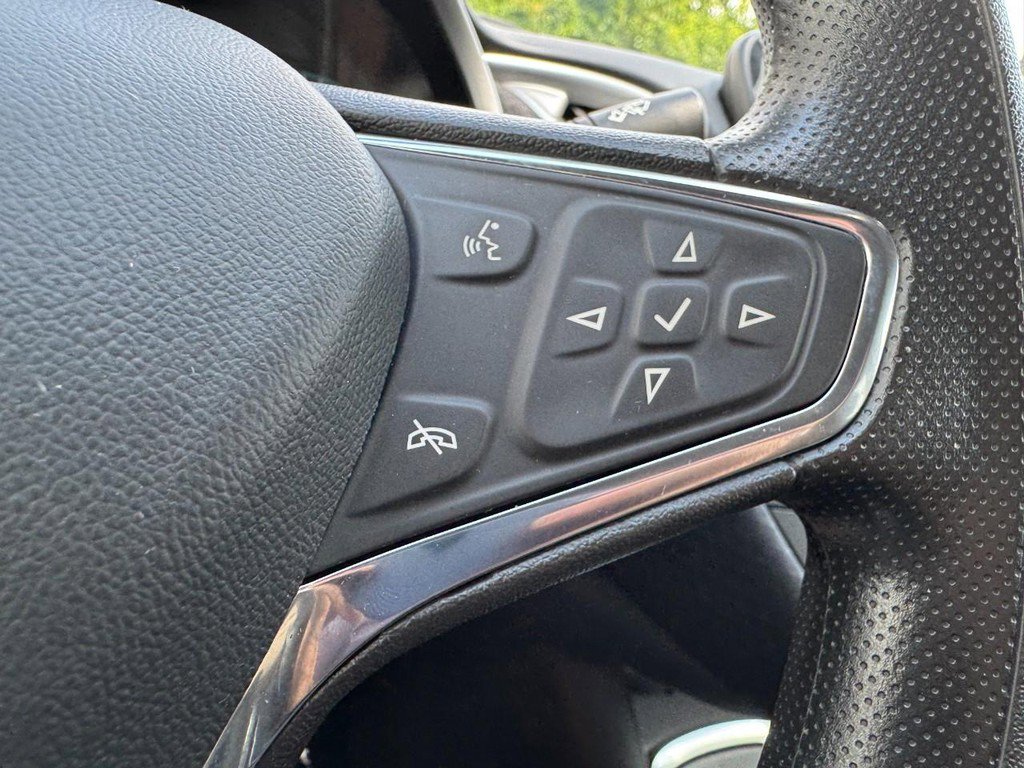 Used 2024 Chevrolet Malibu LT image 17