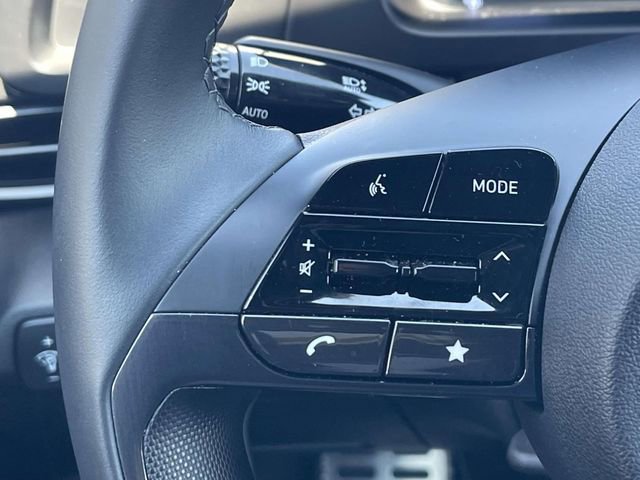 Certified 2025 Hyundai Elantra Sport image 20