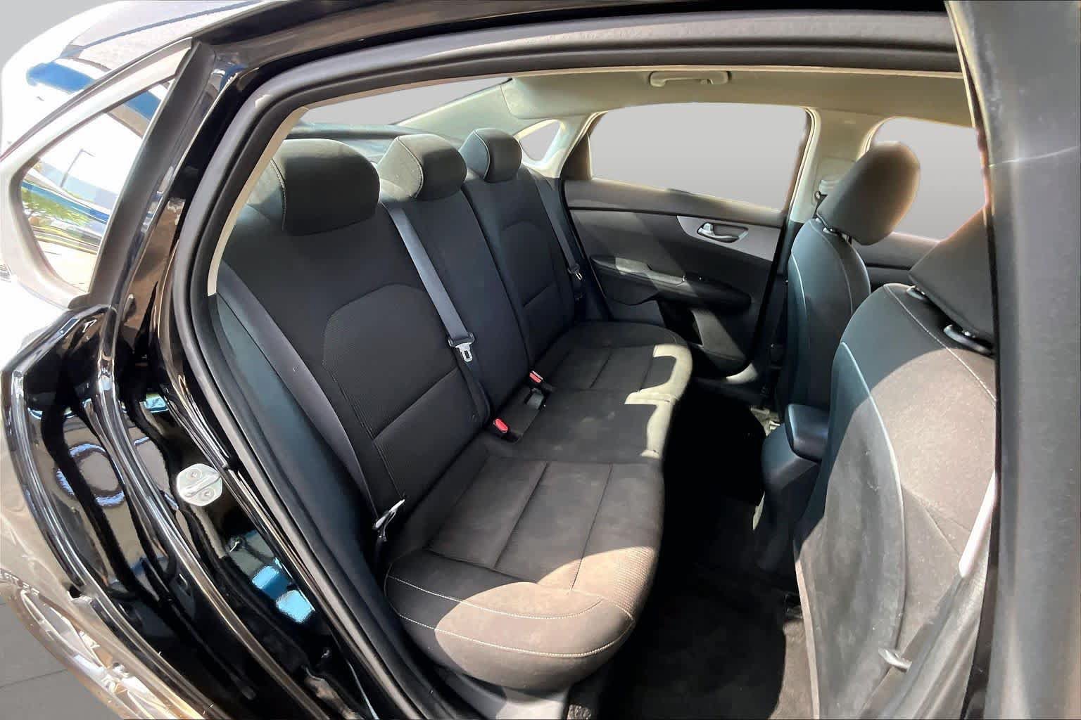 Used 2021 Kia Forte LXS FWD image 18