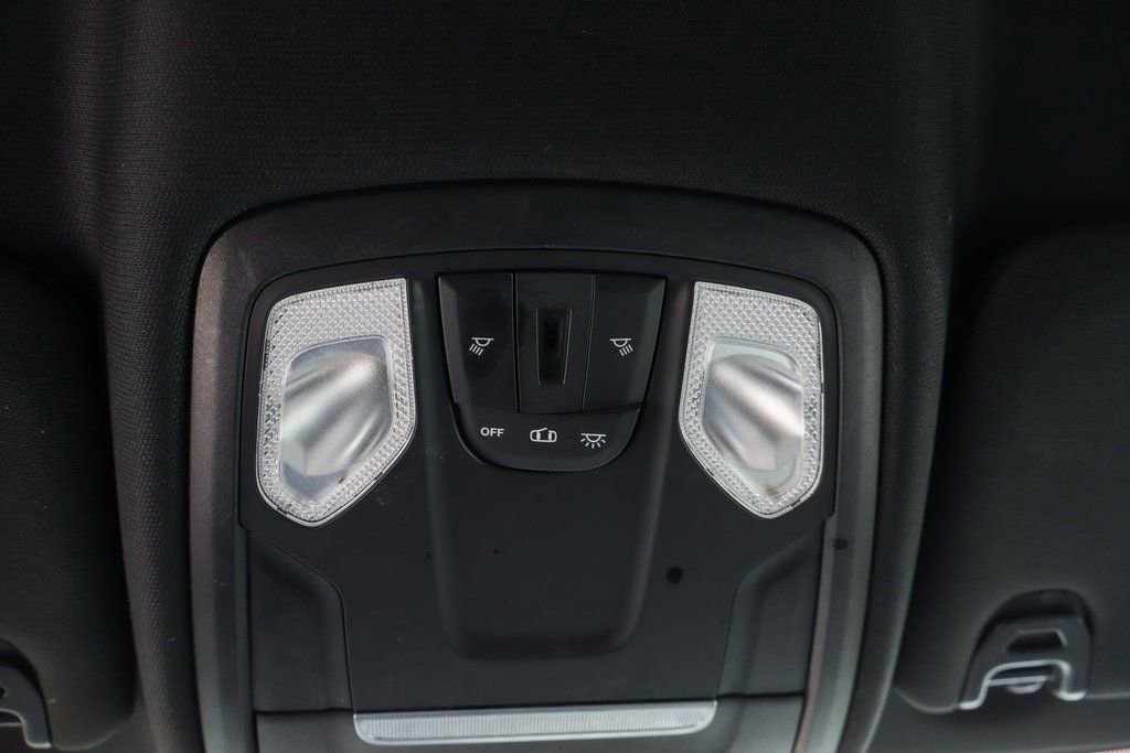 Used 2021 RAM 3500 Big Horn image 36