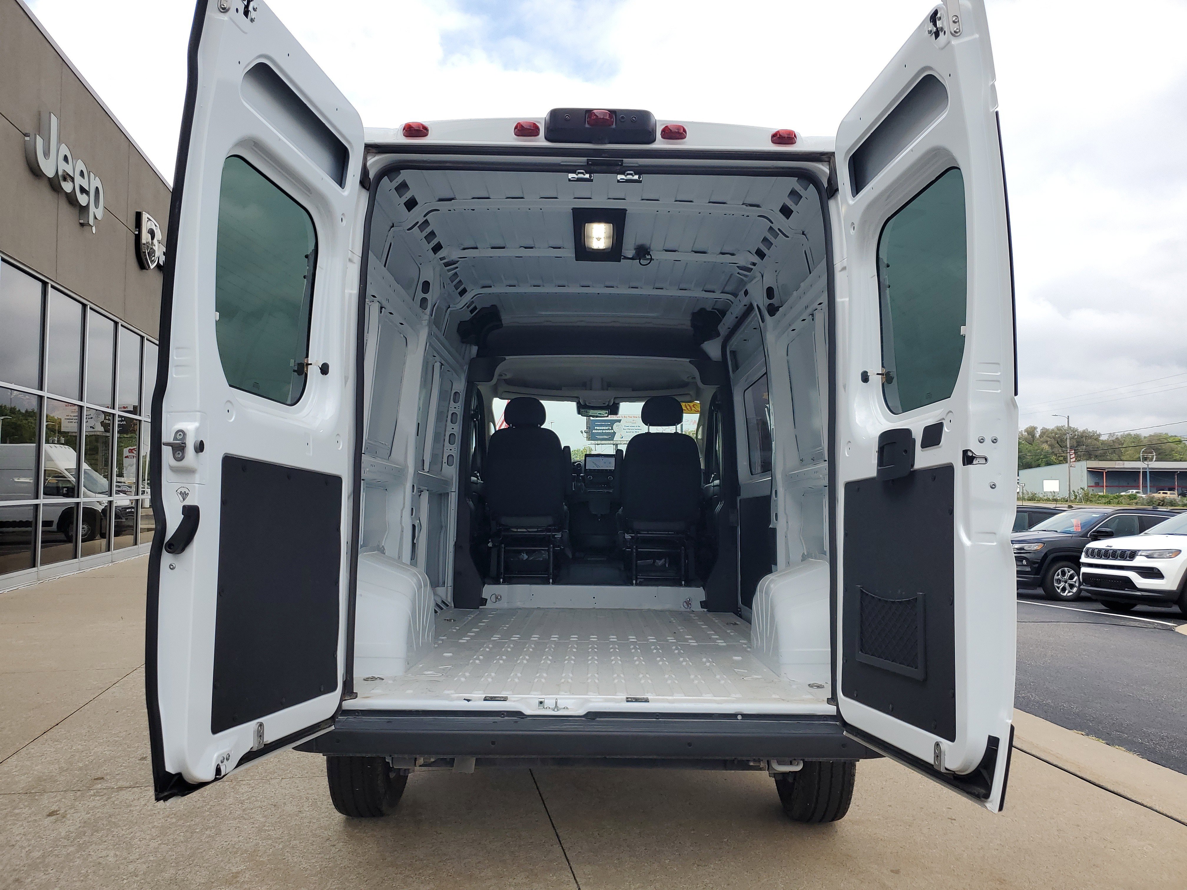 Used 2025 RAM ProMaster 1500 w/ Quick Order Package 22H SLT+ image 24