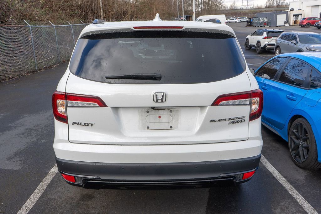 Certified 2022 Honda Pilot Black Edition image 4