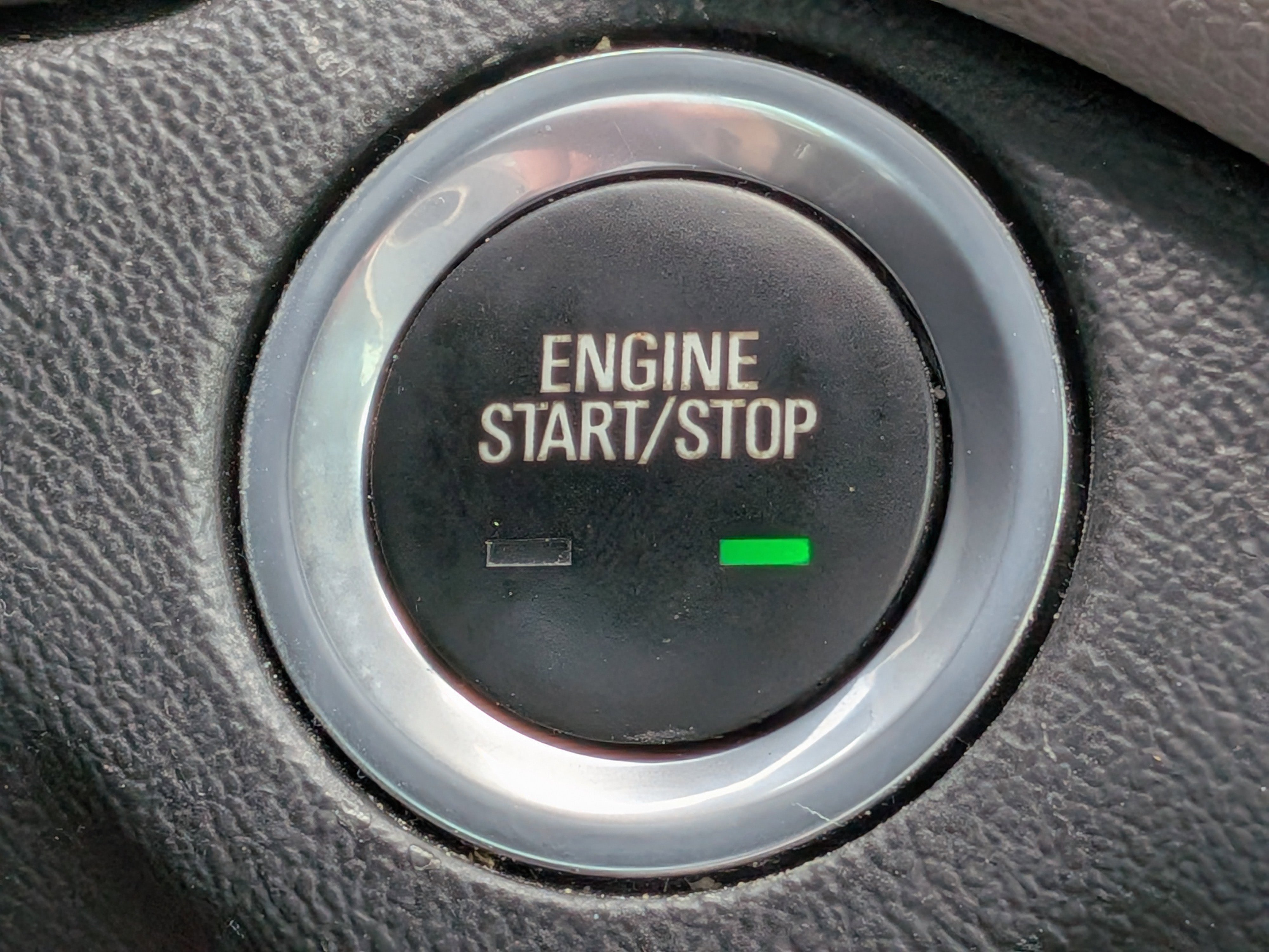 Certified 2020 Chevrolet Equinox LS image 28