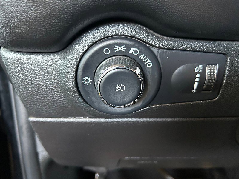 Used 2023 Dodge Durango GT image 7