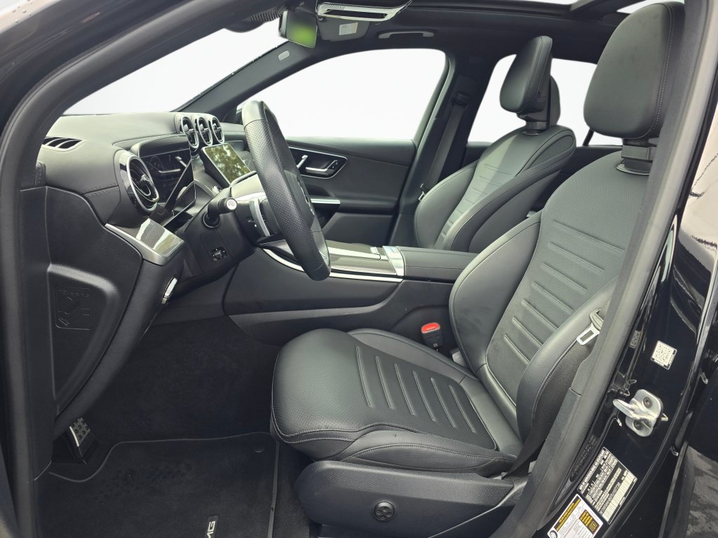 Used 2026 Mercedes-Benz GLC 300 4MATIC image 13