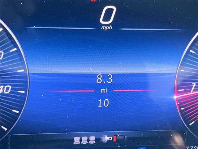 Used 2025 Mercedes-Benz GLB 250 image 7