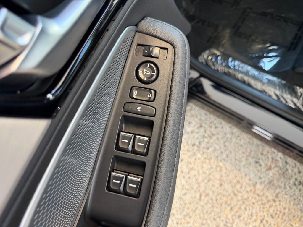 New 2026 Acura MDX SH-AWD image 13