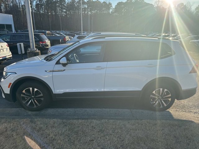 Certified 2022 Volkswagen Tiguan S image 13