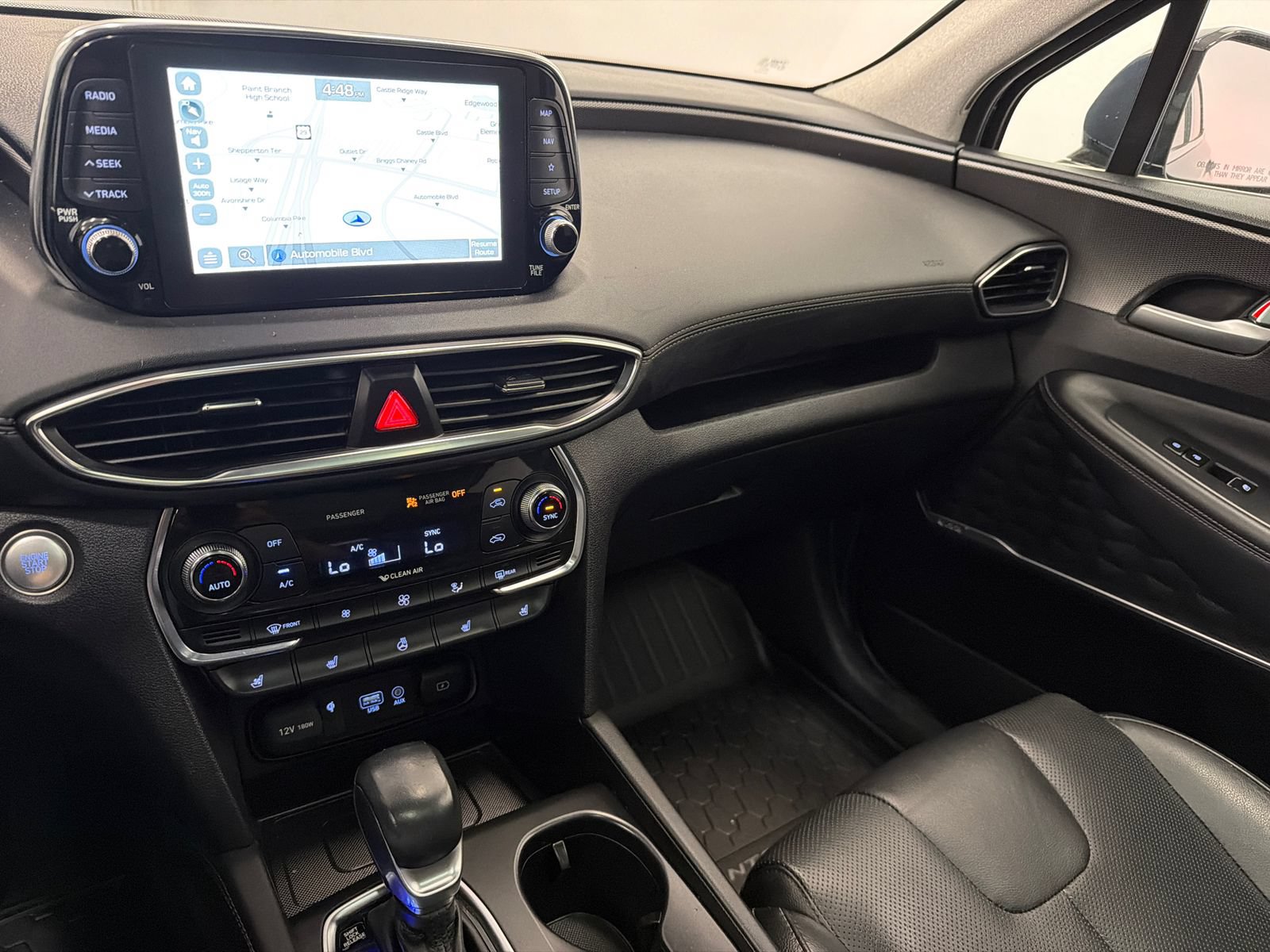 Used 2020 Hyundai Santa Fe Limited AWD/4WD image 22