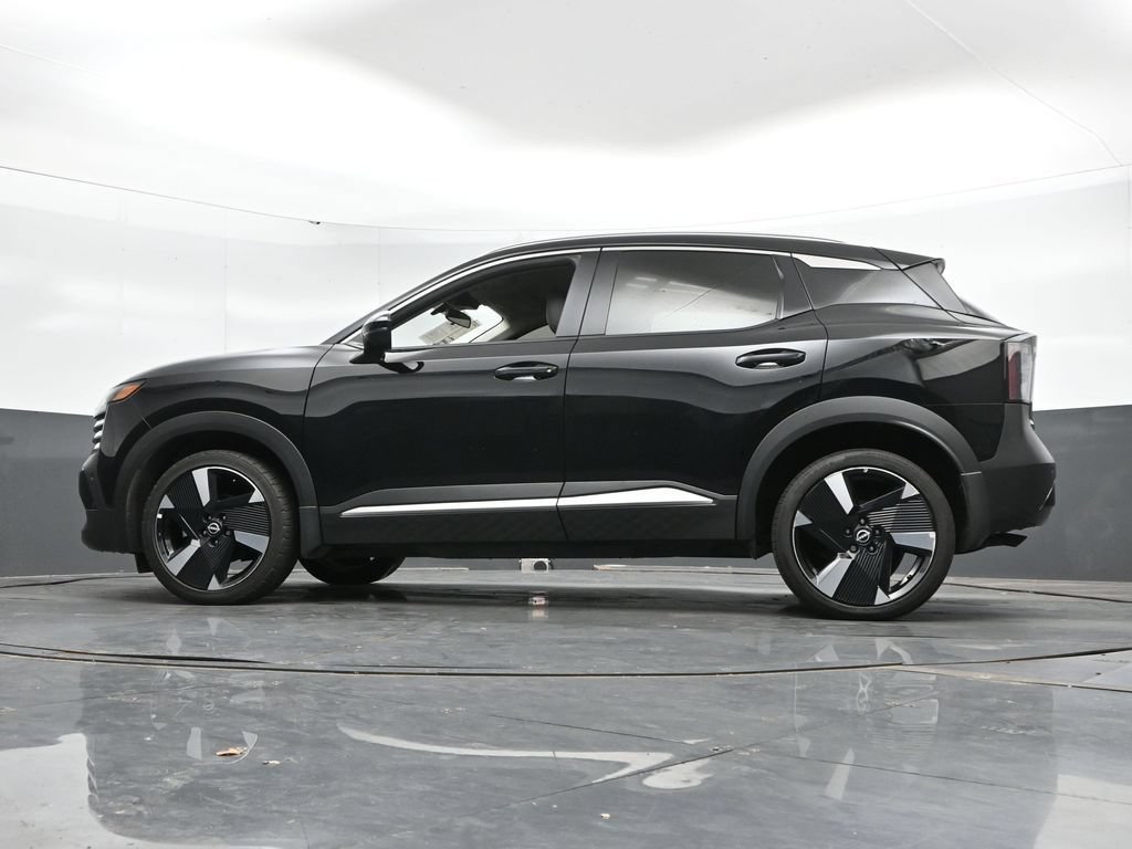 Used 2025 Nissan Kicks SR AWD/4WD image 41