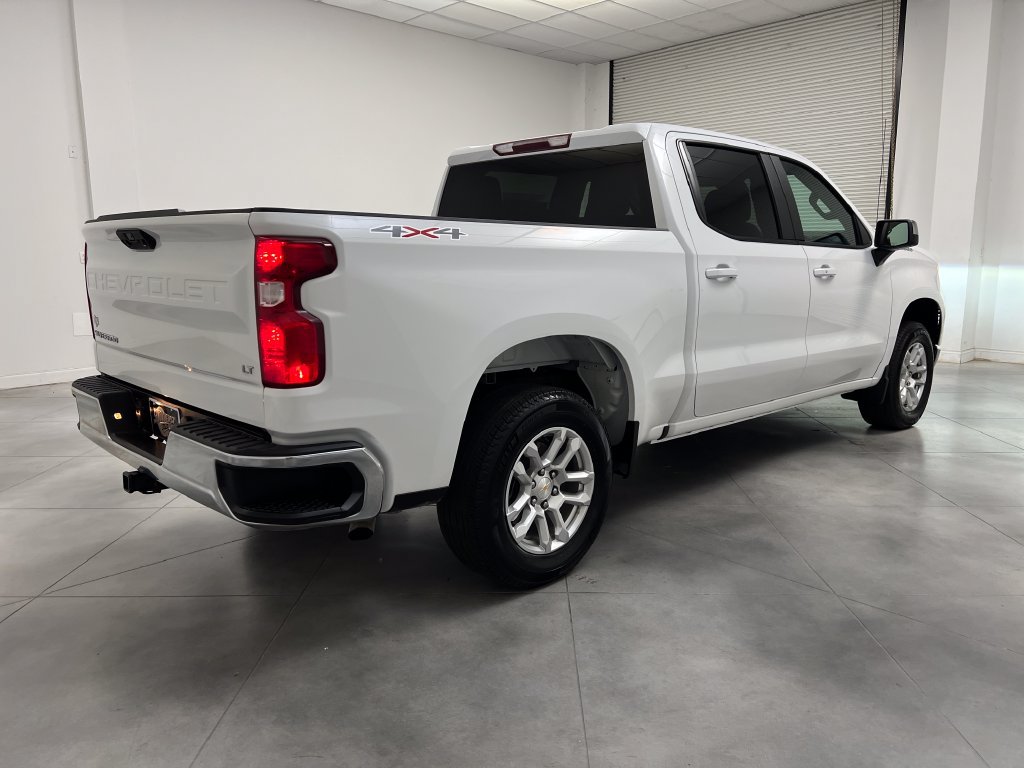 Used 2025 Chevrolet Silverado 1500 LT AWD/4WD image 9