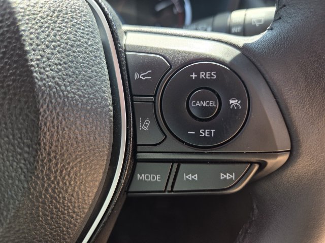 Used 2023 Toyota RAV4 XLE Premium FWD image 28