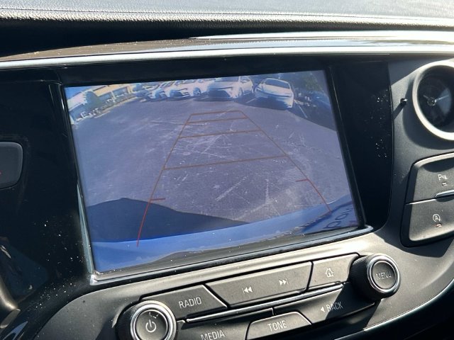 Used 2019 Buick Envision Essence FWD image 26
