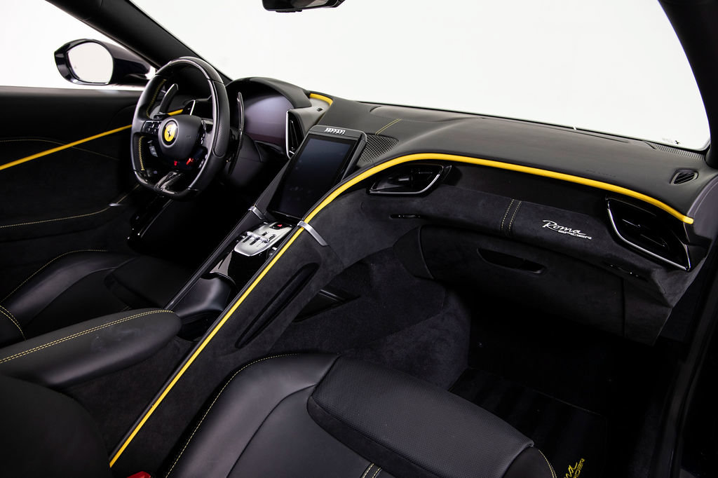 Certified 2024 Ferrari Roma Spider RWD image 19