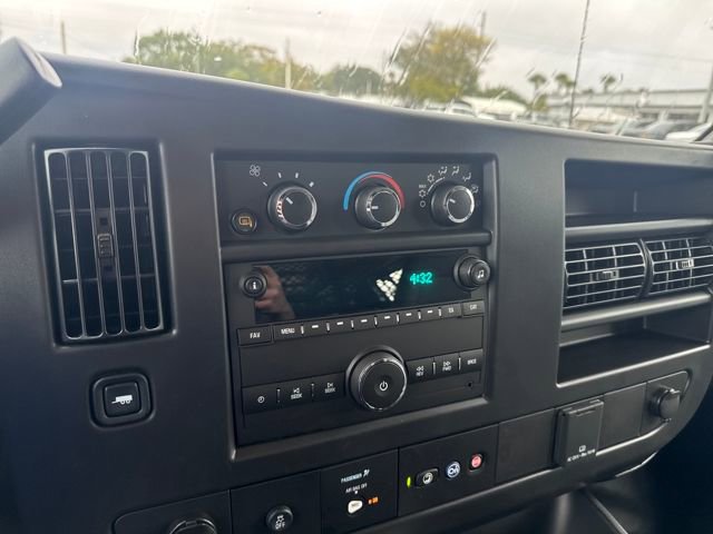 New 2025 Chevrolet Express 2500 Work Van 3D Cargo Van w/ Driver Convenience Package RWD image 25