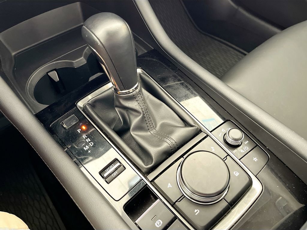 Used 2022 MAZDA MAZDA3 s image 17