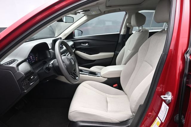 Used 2023 Honda Accord EX image 6