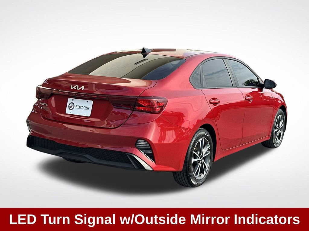 Used 2023 Kia Forte LXS w/ LXS Technology Package image 8