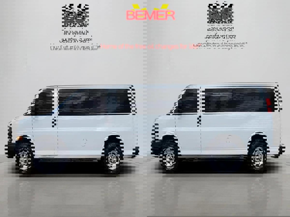 Used 2020 Chevrolet Express 3500 LS image 2