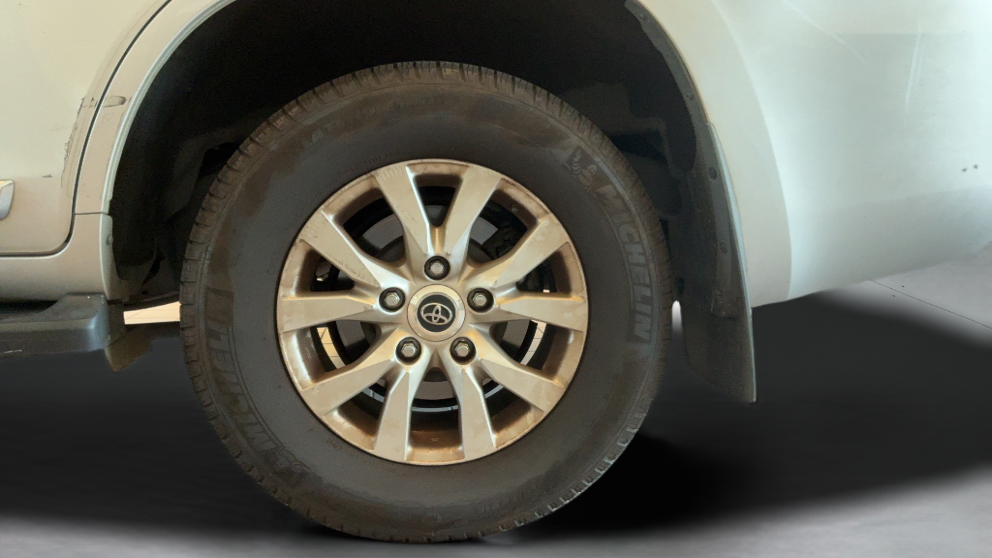 Used 2019 Toyota Land Cruiser AWD/4WD image 50