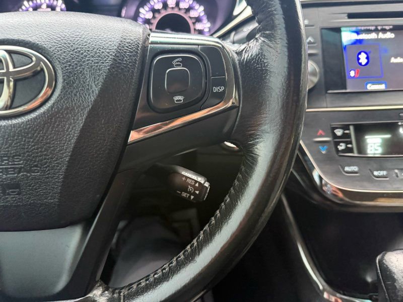 Used 2013 Toyota Avalon XLE image 15