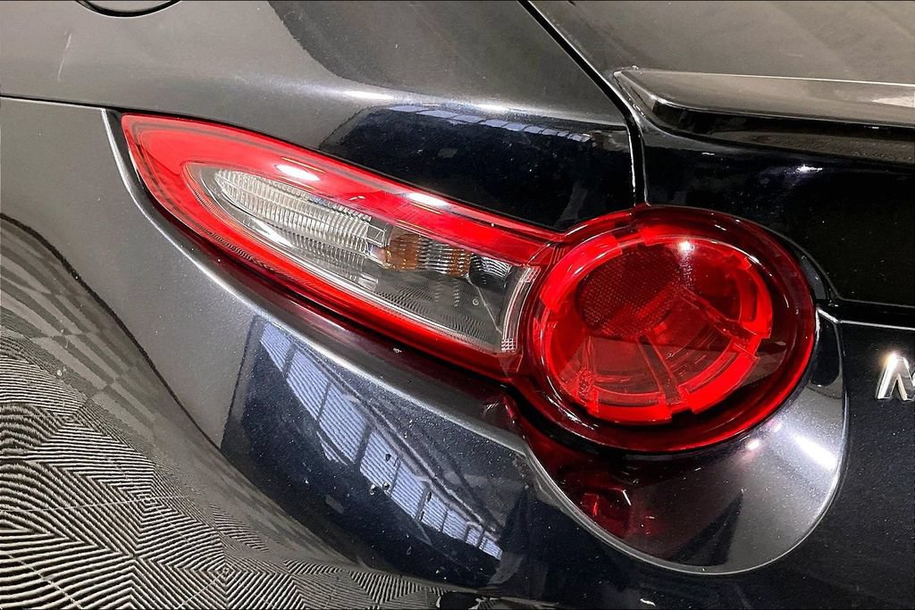 Used 2020 MAZDA MX-5 Miata RF Club RWD image 26