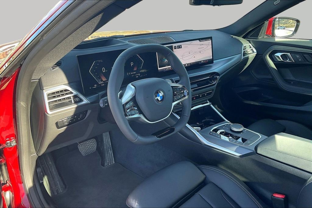 Used 2025 BMW 230i xDrive Coupe w/ Premium Package image 17