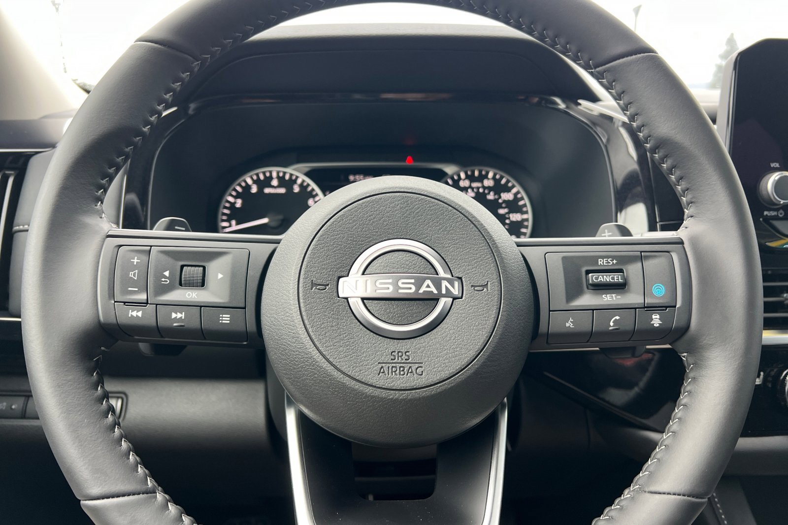 New 2025 Nissan Pathfinder SV image 27